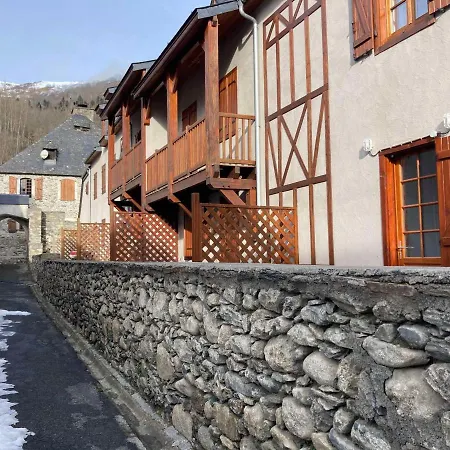 2 Pieces Pour 6 Personnes Avec Balcon A Vignec, Proche Saint-lary-soulan - Fr-1-504-143 Apartment