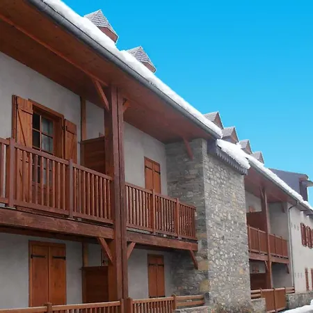 شقة 2 Pieces Pour 6 Personnes Avec Balcon A Vignec, Proche Saint-lary-soulan - Fr-1-504-143 *